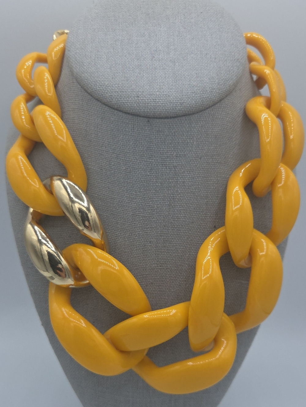 5 for $25! Bold Yellow Chunky Link Necklace with Gold Tone Accents